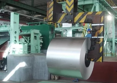 Χρωματοποιημένη 610mm CID SGCC Πρότυπα Ζεστή βύθιση Ζαλβανωμένη ταινία χάλυβα με κανονικό σπάνγκελ